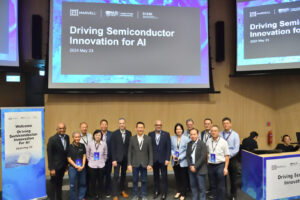 0.1 Group Photo with speakers and panellists & NUS Dean-2