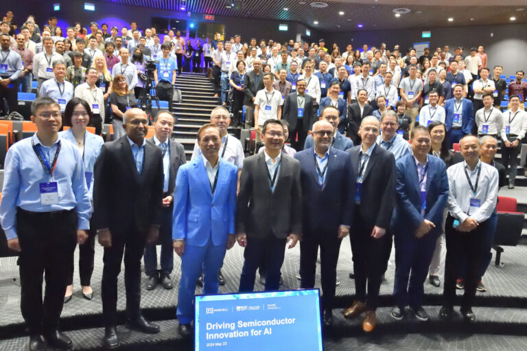 Group wifi Photo with speakers and panellists cum audience